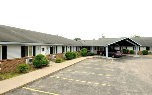 Americas Best Value Inn Story City Exterior photo